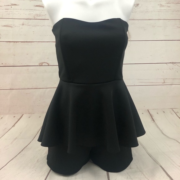 Dresses & Skirts - Chic strapless peplum romper black size large
